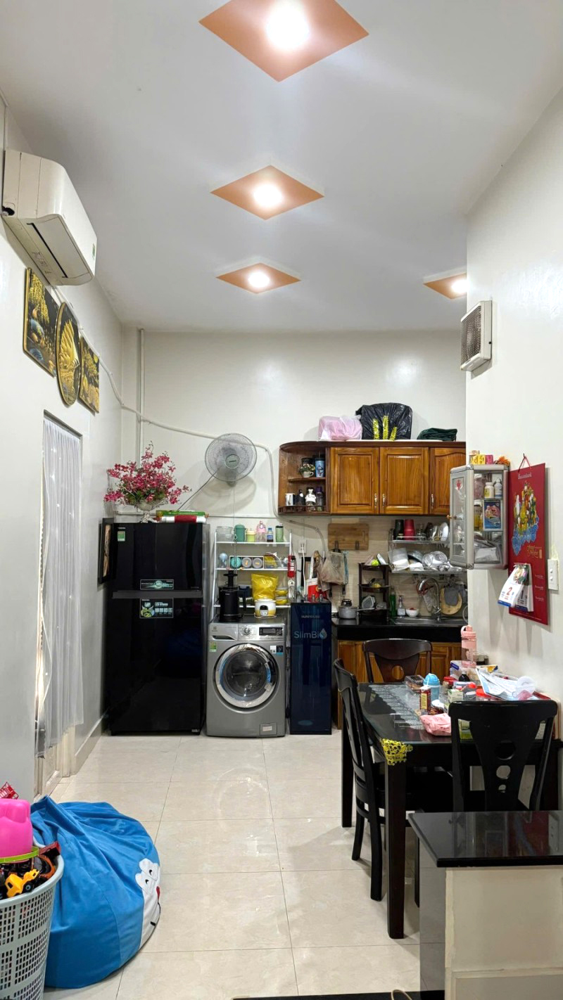 Bán Nhà Lô Góc Hẻm Xe Tải 60m2 Chỉ 6,35 Tỷ Gần Vincom Lê Văn Việt Tăng Nhơn Phú B. - Ảnh 1